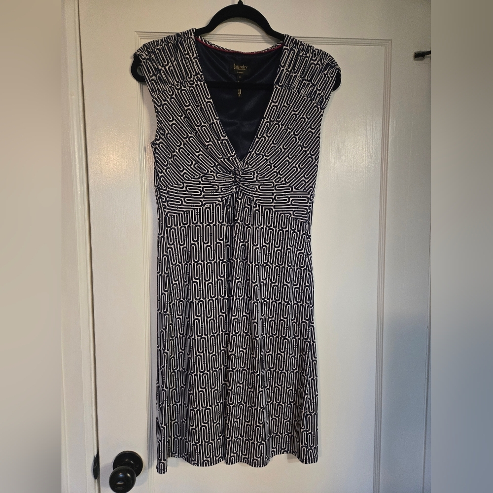 Laundry By Shelli Segal Navy and White Geometric Midi Dress